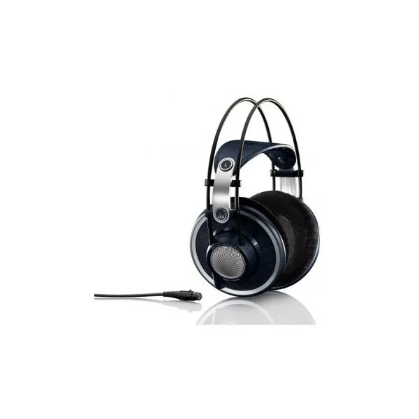 AKG K702