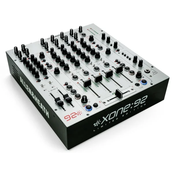 Allen & Heath XONE 92 (édition limitée)