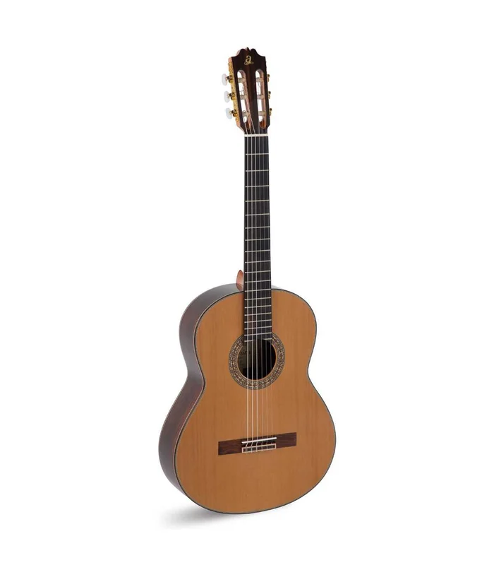 Guitare Classique Admira A15 Cèdre Massif / Palissandre Indien / Touche Ébène Naturel Brillant
