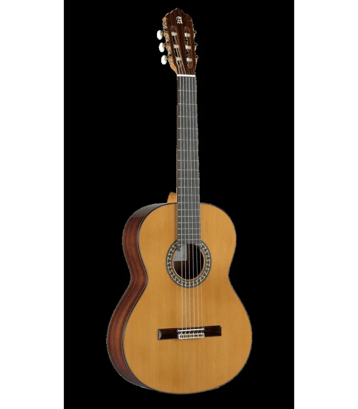 Guitare Classique Alhambra 5P + Housse 25 mm