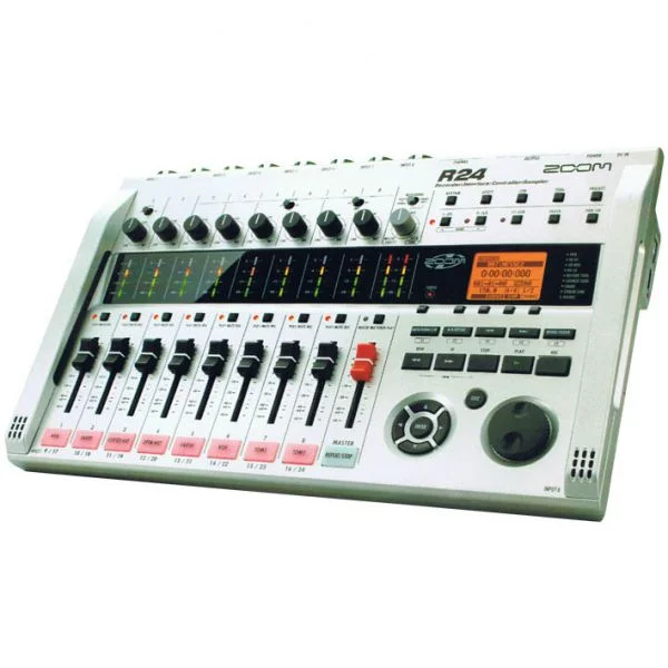 Zoom R24